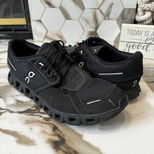 On Running Women’s Cloud 5 Sneakers Size 11 Black Knit Slip On Easy Lace